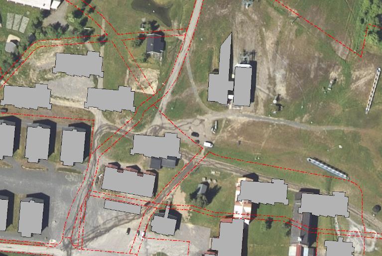 selve skibakken enn dagens bebyggelse. Plassering av de øverste byggene er sikret med byggegrense i planen.