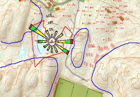 Vær, vindeksponering. Er området: 6. Vindutsatt Området omgitt av kupert terreng som skjermer markert i blått. Vindrosen viser de sterkeste vindene og retningen de kommer fra.
