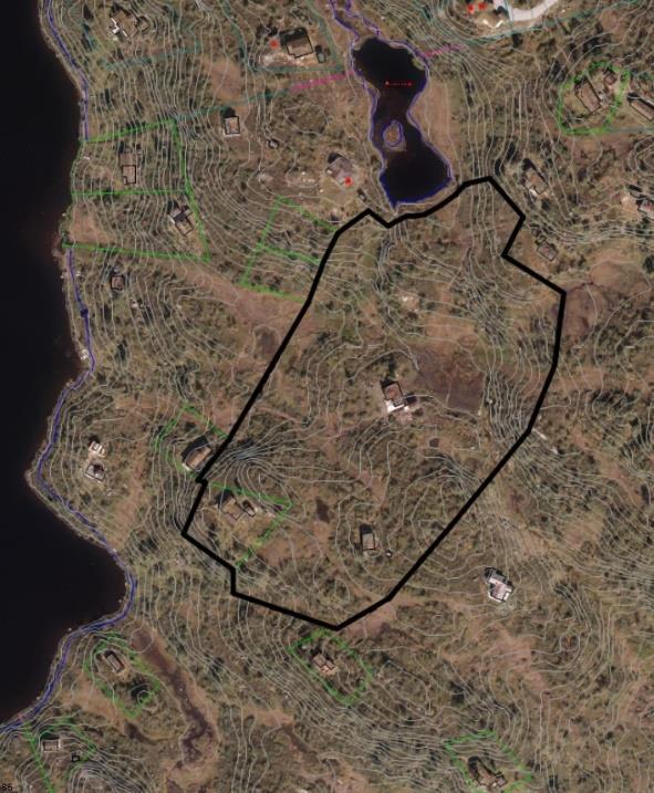 Kartet til venstre visar kvar hyttefeltet ligg. Kartet til høgre visar plangrensa til Myklevatn 2, som er eit mindre område innanfor plan for Myklevatn, del av Gnr. 68 Bnr. 1 og del av Gnr. 68 Bnr. 2. Planområdet er på ca 33 daa.