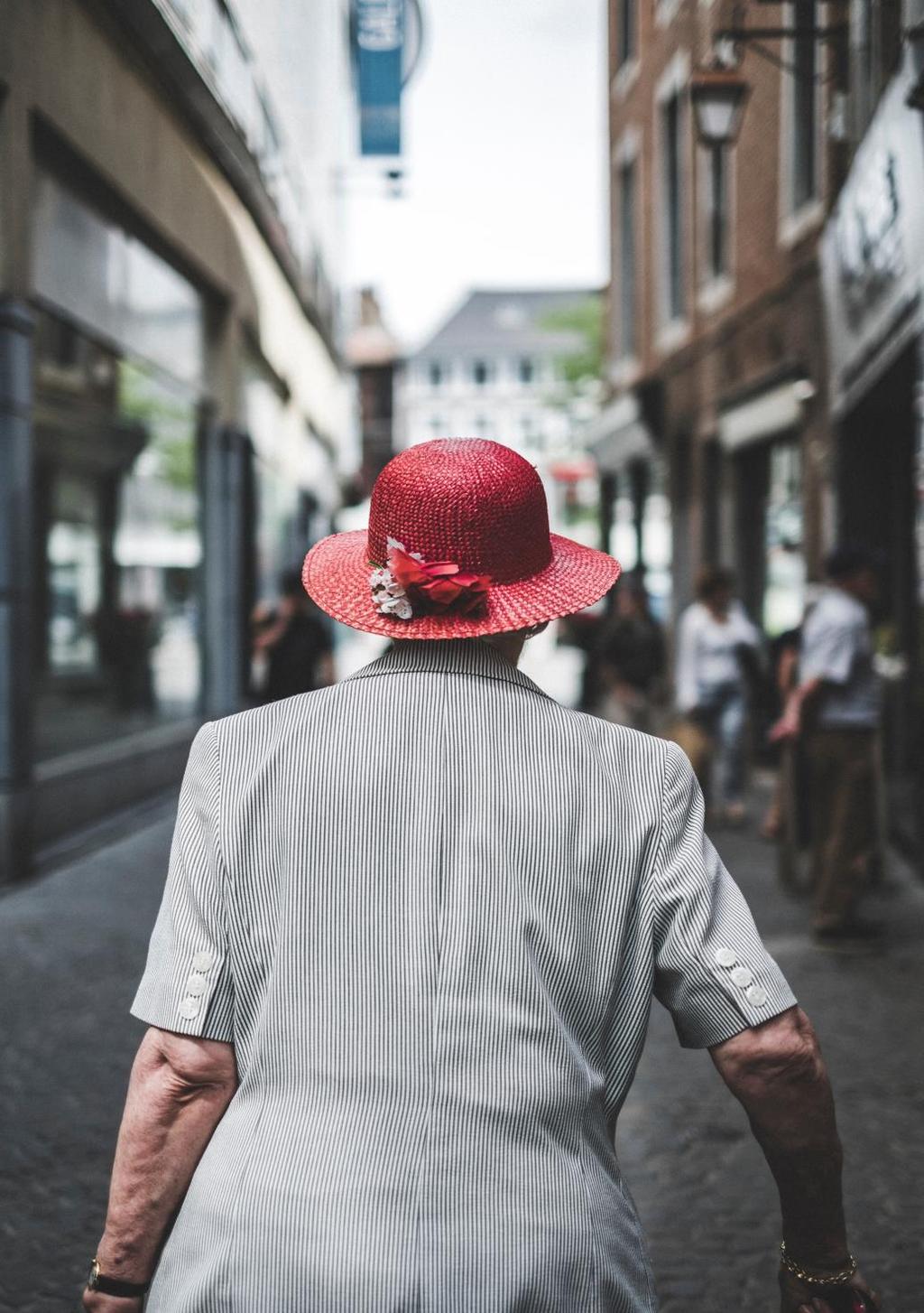 4. Seniorressursen For å ta i bruk seniorressursen betyr det for kommunen å: støtte organisering av frivillige seniortiltak vurdere seniorkompetanse og seniorbedrifter i sitt