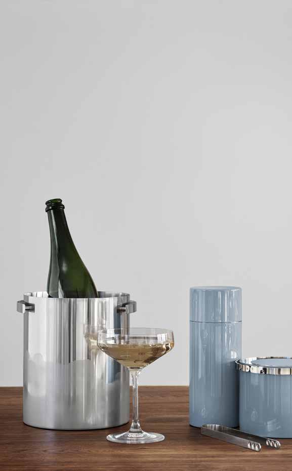 6 PAKKE 3 Arne Jacobsen Champagnekjøler Cylinda-line feirer 50-års jubileum i år, og den klassiske champagnekjøleren relanseres.