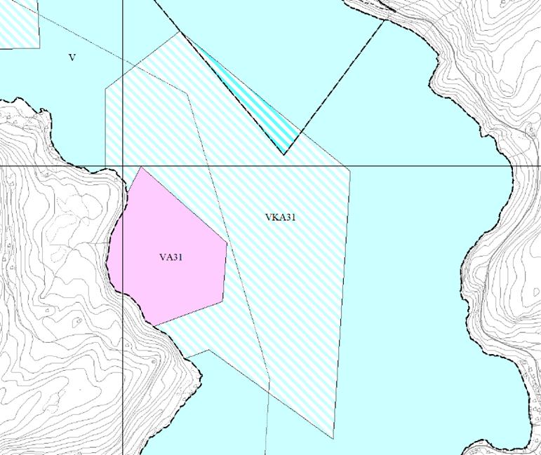 7 Figur 3. Område regulert til akvakultur (VA33) og tilhørende fortøyningsarealer (VKA31). Stipet linje gjennom VKA 31 er hovedled for skipsfart i fjorden. VA 32. Tangodden. Akvakultur.