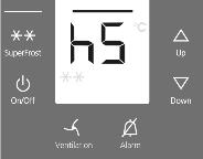 Dersom temperaturen ligger over 0 C, blinker streker, hvis den ligger under, blinker den aktuelle temperaturen. 4.7.2 Slå på kjøledelen u Trykk på On/Off-knappen for kjøledelen Fig. 3 (1).