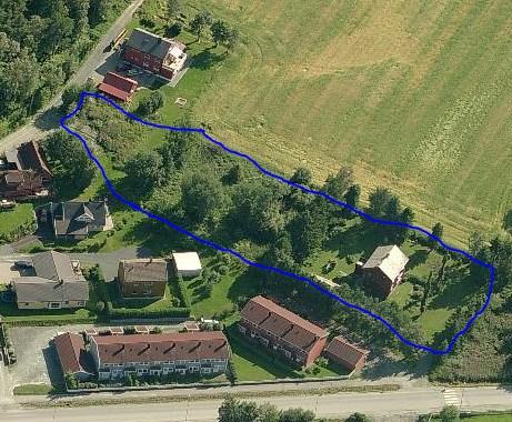 Byggeområdet sett fra nord Foreslått prosjekt sett fra nord Beskrivelse av planen Planforslaget legger opp til høy utnyttelse av tomta begrunnet med at den i kommuneplanens arealdel ligger innenfor