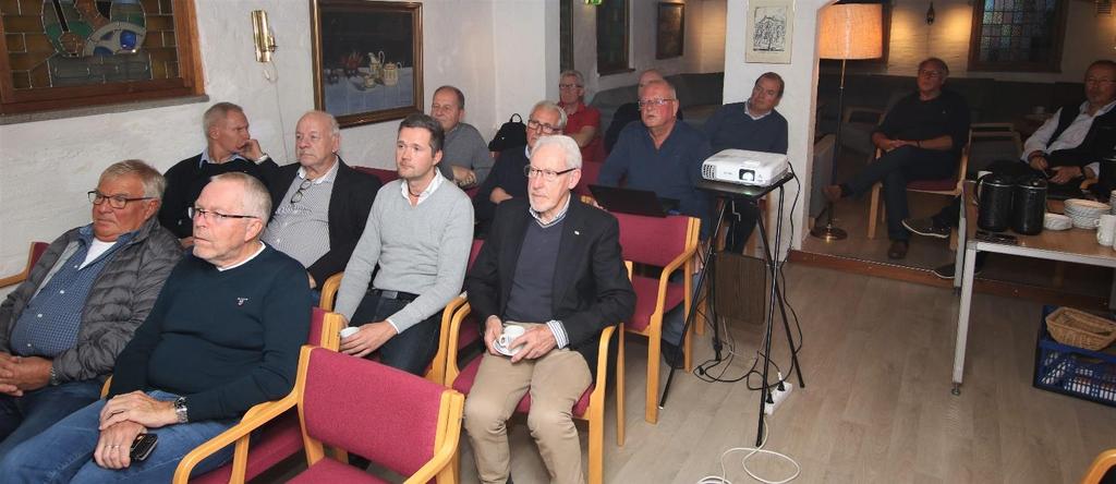 Foredragene var ved brødrene Roar Hjerpekjøn, Helge Rakaas og Knut Holstrøm