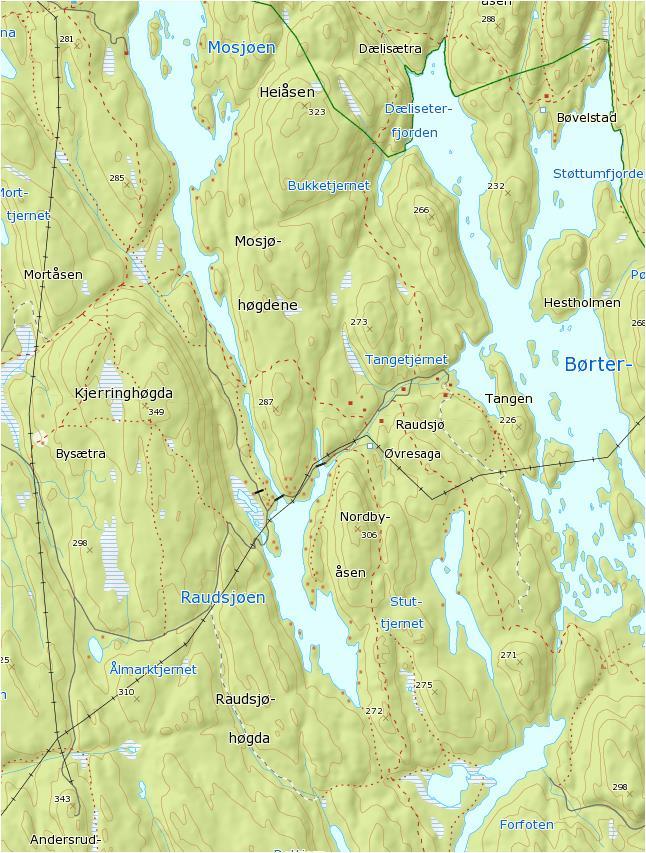 Figur 2. Oversiktskart som viser Mosjøen (200 moh) og bekken som renner rett mot syd inn i Rausjøen. artsfattig vegetasjon, men bånd av mer næringsrike bergarter forekommer.