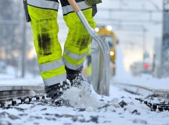 Prioritering ved store snøfall Pri 1 Spor og sporveksler i hovedspor Sentrale terminaler og skifteområder Pri 2