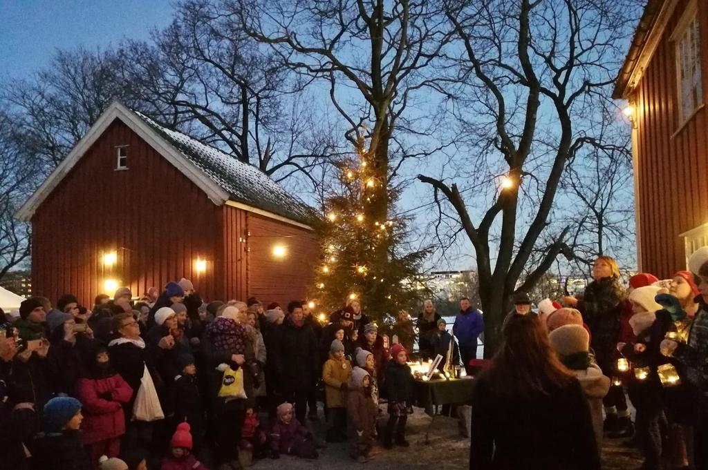 3. desember deltok Balder Tekstil AS igjen på julemarkedet «Gammeldags jul på Vøienvolden gård Salg og markedsføring Balder Tekstil AS produkter selges gjennom egen butikk.