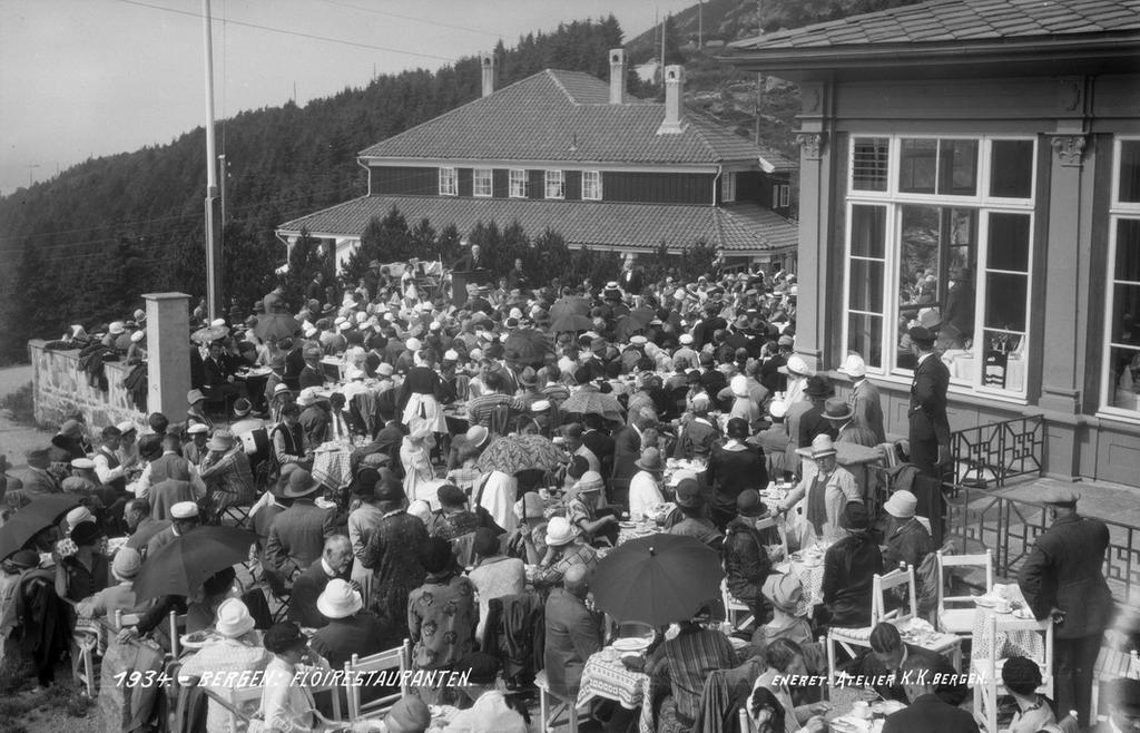 Da restauranten endelig stod ferdig i 1925 var det et nydelig anlegg som var bygget.