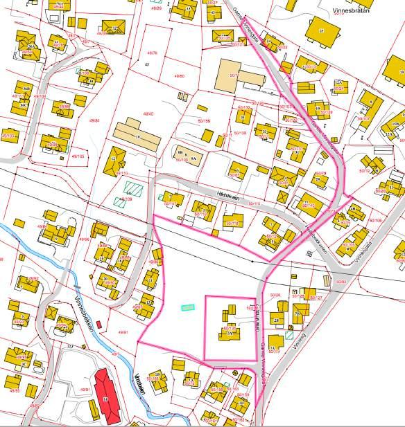 1.0 INNLEDENDE OPPLYSNINGER 1.1. Dagens tilstand Eiendommen gbnr. 50/3, teig 1 ligger i et etablert boligstrøk på Vinnes, øst for Solbergelva.