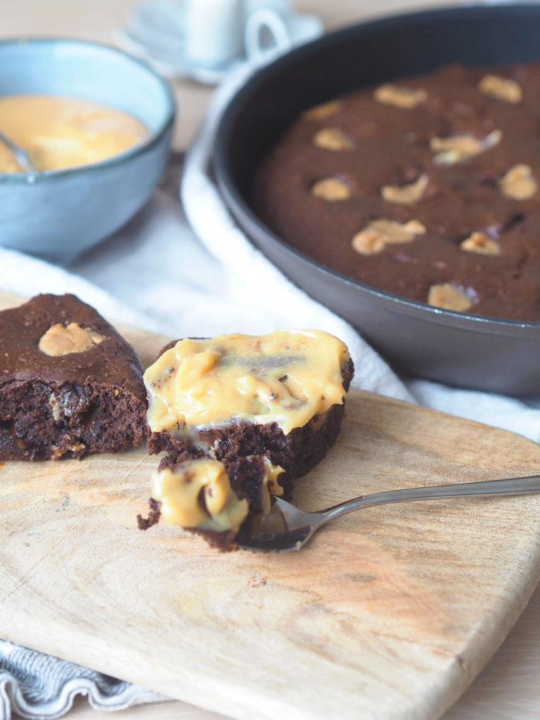 Til peanøttbrownies trenger du: 250 g peanøttsmør (eller annet