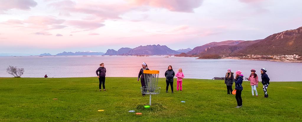 Åpen møteplass Bratten Åpen Møteplass er et fritidstilbud for ungdommer i alderen 10-20 år. Hovedfokuset er utendørs aktivitet, men med mulighet for å være inne ved dårlig vær.