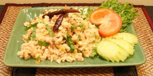 Salat / Salad ย า Laab (Sterk) ลาบ Thai salat med limejuice, chili, sitrongress, agurk og langbønne.