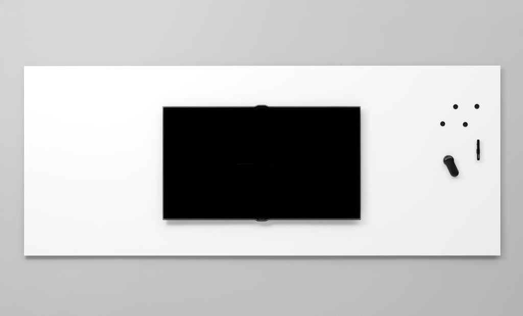 Osnes Prisliste 2018 Til index Skrivetavler Whiteboard Air TV Whiteboard med emaljert magnetbærende skriveflate, utarbeidet for opphenging av TV-skjerm.