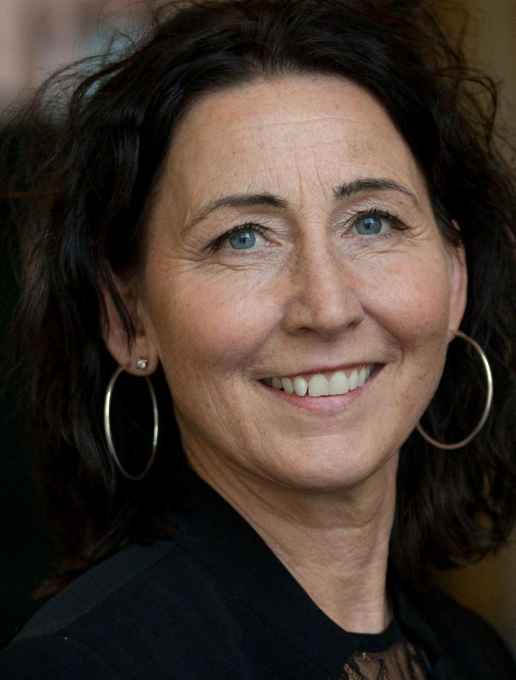 Adelheid Firing Hvambsal Generalsekretær i Kirkens Bymisjon siden 1. juni 2015.