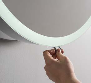 Våre speilskap og speil med integrert belysning er designet for å