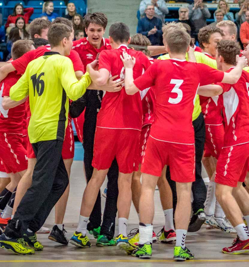 Foto: Nanco Hoogstad VELKOMMEN PÅ KURS! handball.