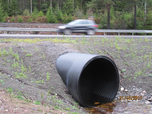 Nye rør av betong og plast