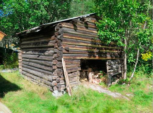 Lofthus, Veggli, Rollag Vedskålen på Lofthus er datert til 1630-åra, og ble derfor erklært som automatisk fredet i 2016.