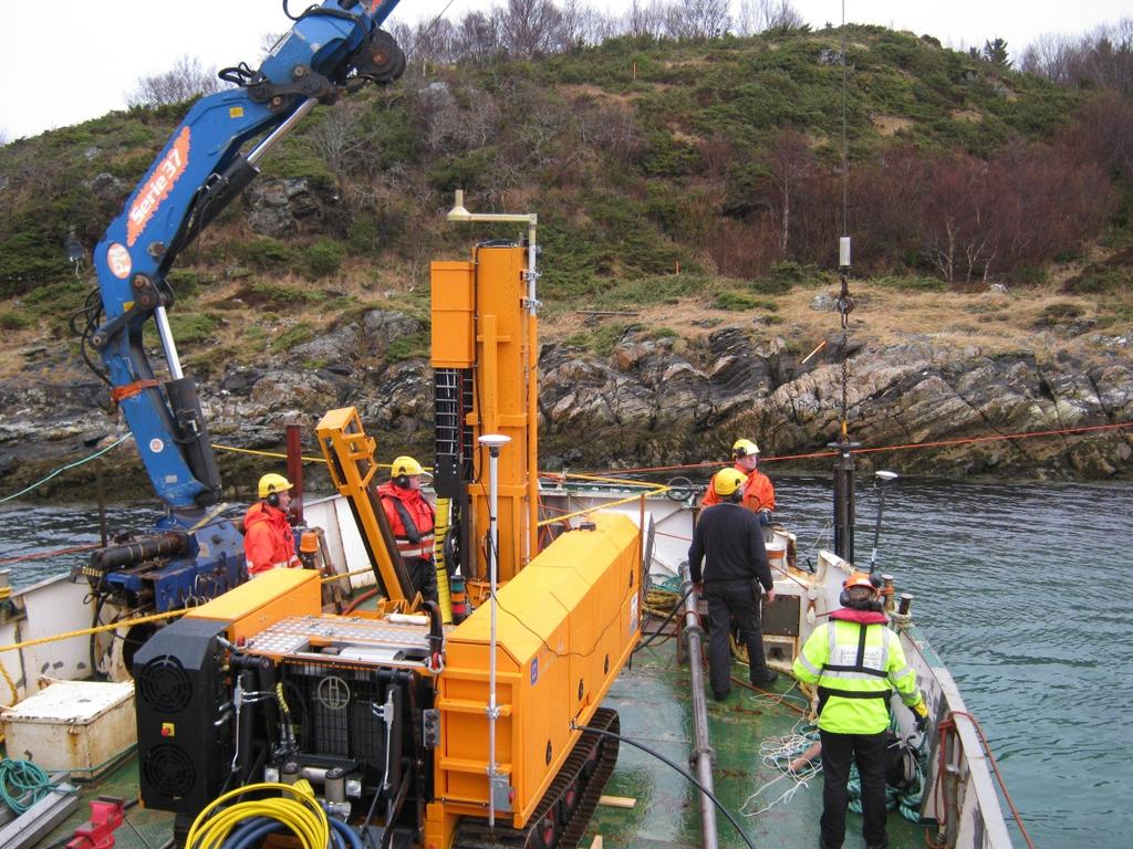 - Fortrolig Feltrapport Totalsonderinger ved Dolmsundet Forfatter(e)