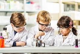Forskerklubb Aktiviteter med naturfaglige forsøk og eksperimenter skal gi elevene mulighet til å reflektere og