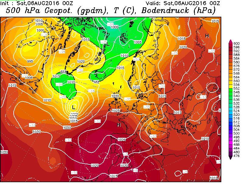 Figur 1.1: Prognose tatt fra wetterzentrale.de for 6. aug kl. 00Z. Bakketrykk, trykk i 500 hpa, samt bakketemperatur. Tidlige prognoser og vurderinger (1. aug 4.