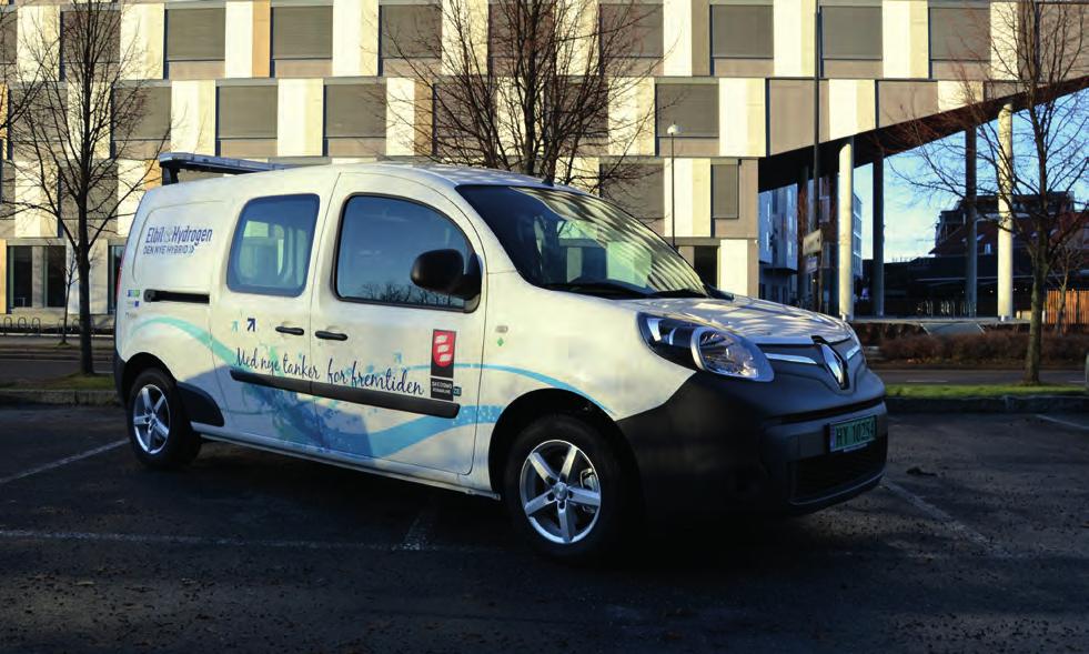 Første hydrogenvarebil i Skandinavia Skedsmo kommune fikk høsten 2017 levert Skandinavias første hydrogenvarebil en Renault Kangoo Maxi ZE-H2 med 700 bar tanksystem.
