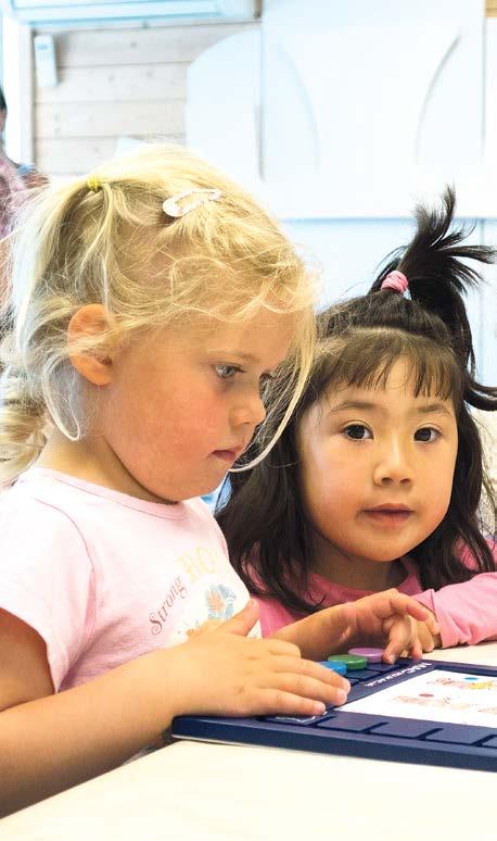 Side 10 OPPVEKST Informasjonsavis for ASKER kommune - august 2018 Lekematikklandet: 3-åringer lærer matte gjennom lek Hvilken pinne er lengst? Hvilket tre er nest høyest?