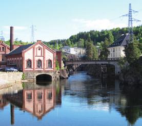 Foto: Helena Nynäs, 2010/NVE. Såheim kraftstasjon ble bygget i 1914 i en monumental stil. Kraftstasjonen ble fredet av Riksantikvaren i 2003.