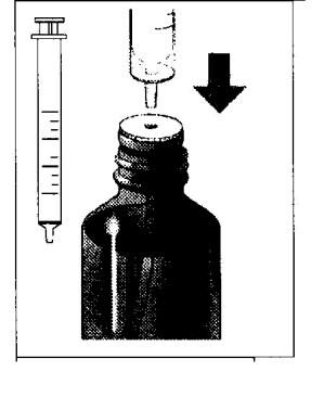 2. Festing av sprøyten til flasken Sett sprøytespissen ned i hullet i den hvite proppen. 3.