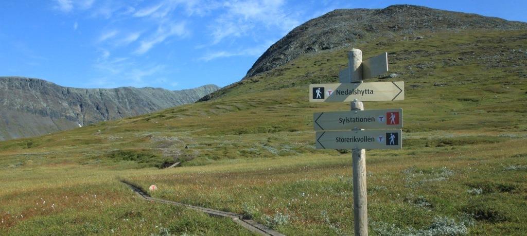 2. BESØKSFORVALTNING, strategi og prinsipper Miljødirektoratet har startet arbeidet med utvikling av en merkevare- og besøksstrategi for norske nasjonalparker.