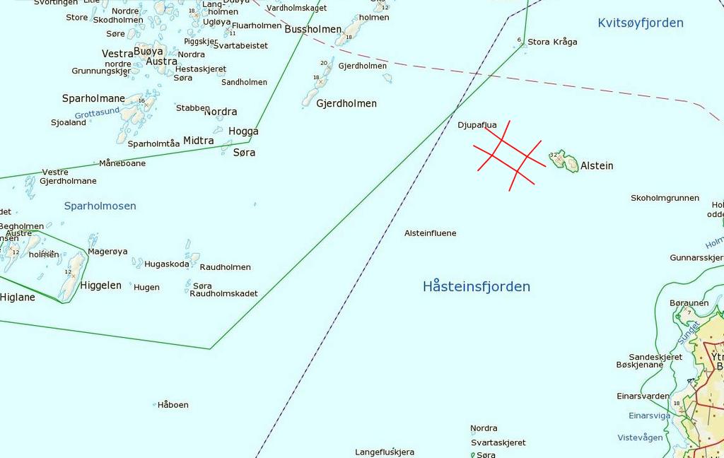 Pilane visar hovudretning og illustrerar middelhastigheit av straumen. MOM C stasjonar frå 2017 er markert. Omtrentleg plassering av anlegget er markert i raudt. Kartgrunnlag er henta frå fiskeridir.