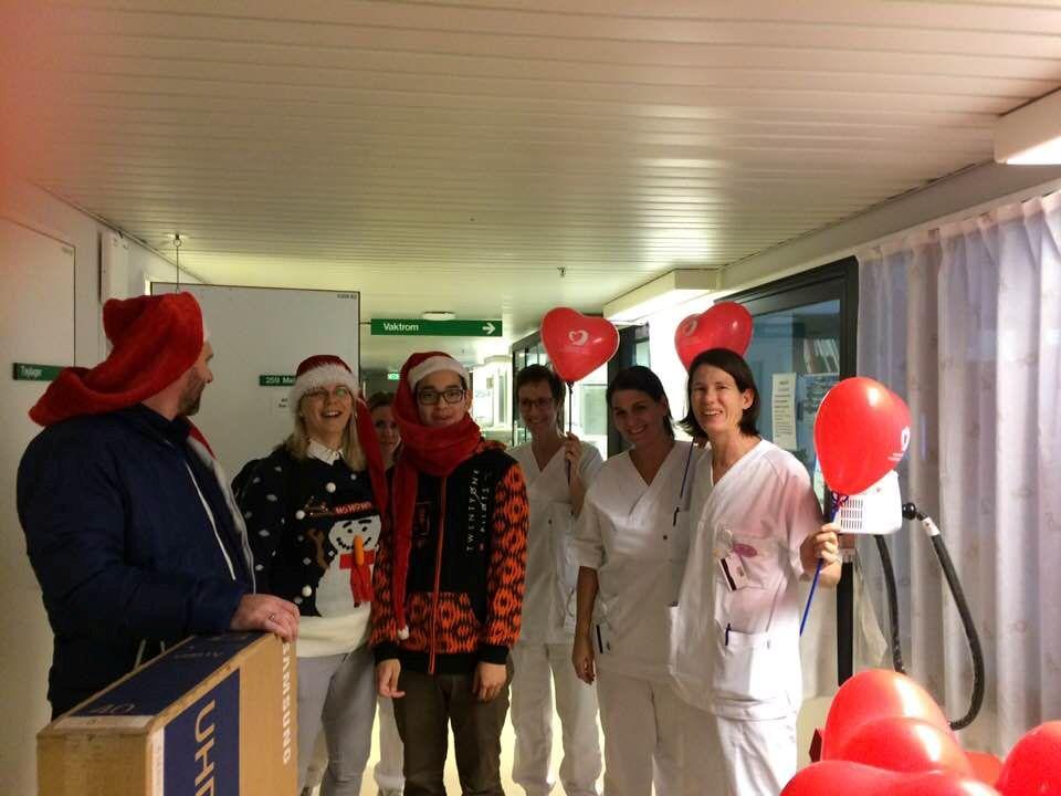Julegaveutdeling på Sørlandet Sykehus Kristiansand (Ansv.