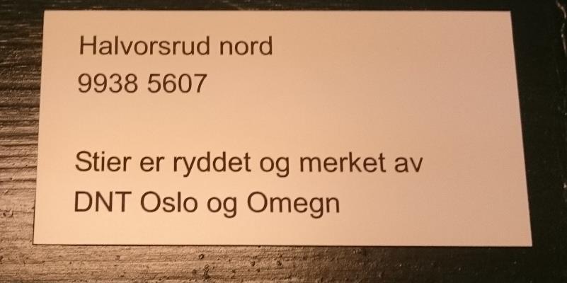 Koordinater: Skrives 4 + 4 siffer. Ut fra UTM-standard som er 7 + 7 siffer, stryk de 2 første og det siste sifferet. For eksempel: UTM er 0613783 6620917.