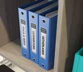 arkivmapper og oppbevaringsbokser merkes for å identifisere