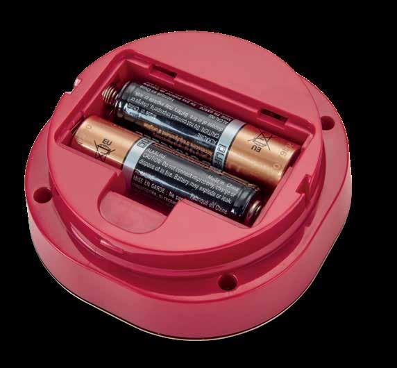 3 2 AA-BATTERIER Sett de to AA-batteriene som følger med igrill 2. ADVARSEL: Avhending av batterier!