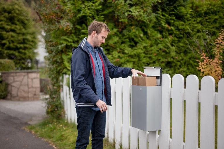 Norge og Sverige er positive og legger til rette for vekst i konsernets logistikkvirksomhet Posten lanserer og tester nye tjenester til privatmarkedet: Digitalt frimerke og Sende fra egen