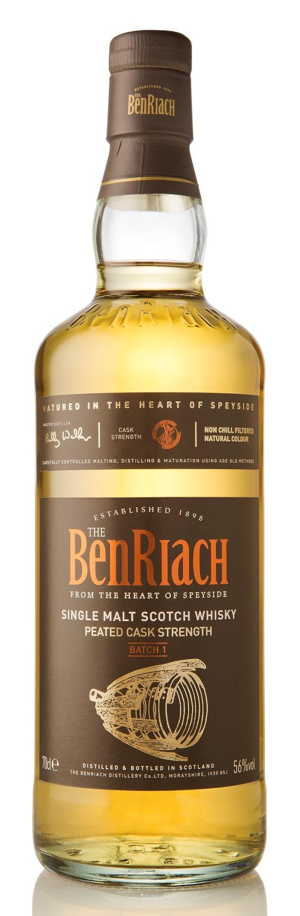 BenRiach peated Cask Strength batch 1 Farge: Lys gyllen Nese: Butterscotch spredd over bålrøstede epler. Hvit pepper. Eikekarakter med baknoter av røk.