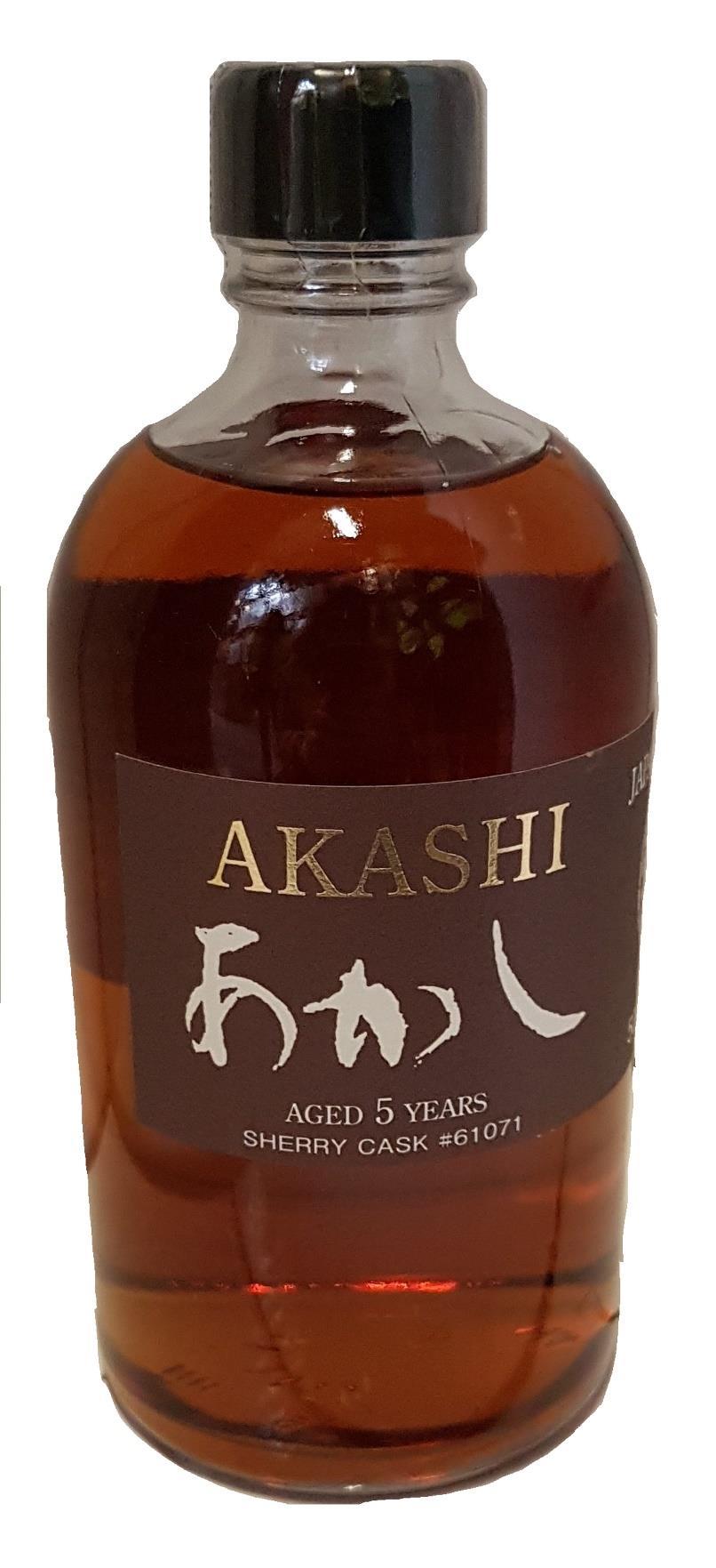 Akashi Single Malt 5 YO single cask #61071 Modnet i et firstfill ex-sherry fat Farge: Gyllen Nese: Intens, frukt og vanilje Smak: Silkemyk, tørkede frukter og mandler Ettersmak: Delikat.