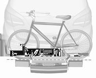 Her bør avstanden mellom pedalene og bakluken være minst 5 cm. Begge sykkeldekkene må befinne seg i hjulfordypningene.