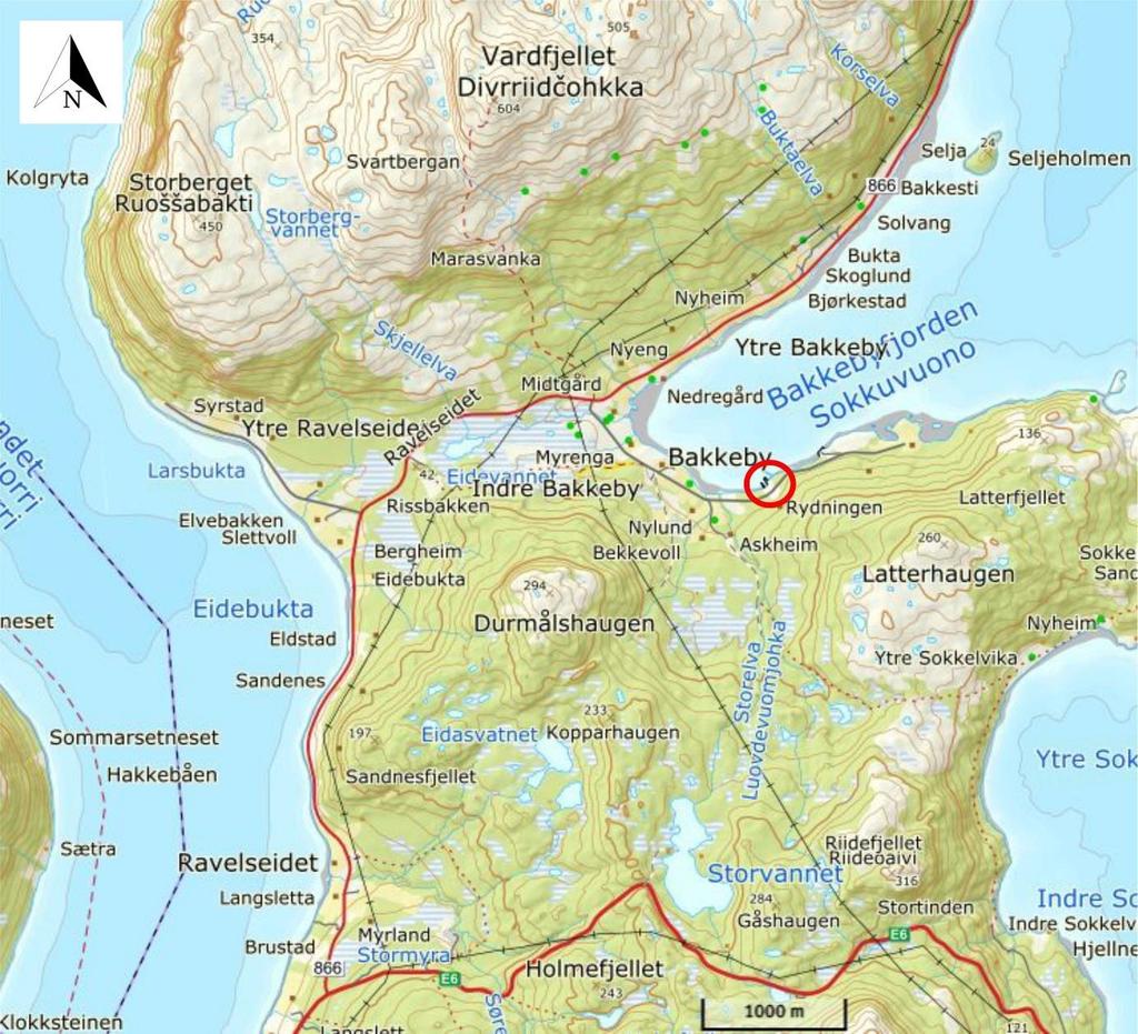 3. Grunnforhold 3.1. Områdebeskrivelse Verkstedhall (ca. 40x27 m 2 ) med tilhørende slippvogn ned til havet er planlagt oppført på eiendom gbnr. 49/47 i Bakkeby, Nordreisa kommune.