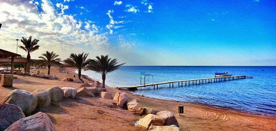 november AQABA (F) De neste tre dagene er fri til å nyte herlige, avslappende dager på stranden ved Rødehavet.