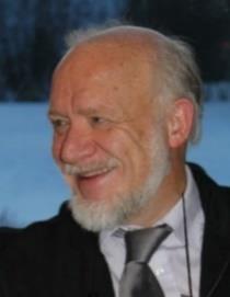 Sitter og i noen andre styrer tilknyttet NLM.» John Olav Enoksen, 57 år, Lenvik. Matros i Hurtigruten.