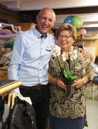 Jubileet ble markert med kake, ballonger og besøk fra NLM Gjenbruk Norge i butikken en lørdag i starten av august.