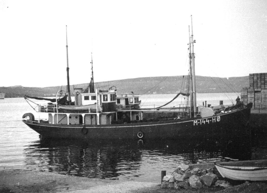 Ombygginger på 1960-tallet Flere av forandringene ble gjort i løpet av midten av 1960-tallet, som først og fremst enkelte foto kan gi innblikk i. Figur 15. Erkna ved Shetland på 1960-tallet, før 1965.