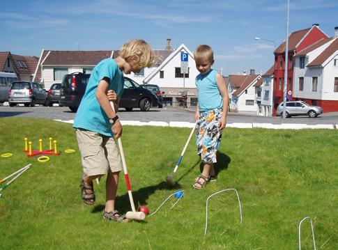 Lek i Miniparken (kunstprosjekt Grasrota 2008) Innhold 1. Innledning 6 2. Mål med konkurransen 9 2.1 Bakgrunn 9 2.