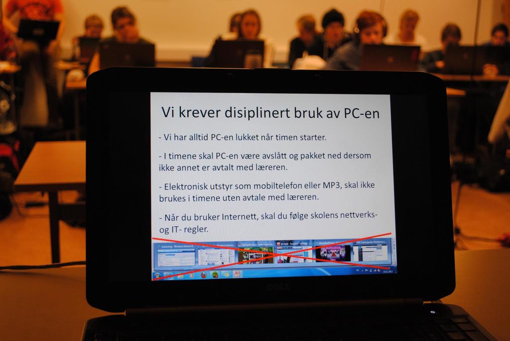 Vi krever disiplinert bruk av PC-en - Vi har alltid PC-en lukket når timen starter. - I timene skal PC-en være avslått og pakket ned dersom ikke annet er avtalt med læreren.