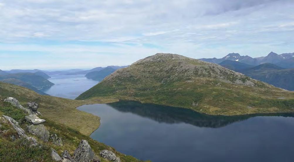 Formuler prospekt og kjøpekontrakt klart når det gjelder garasjeplasser. Eksempelvis «eiendomsrett til garasjeplass i felles anlegg i kjeller følger med».