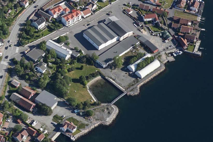 FORSLAG TIL PLANPROGRAM DETALJERT REGULERINGSPLAN FOR BLOM-BAKKE BRYGGE GRIMSTAD KOMMUNE Skråfoto av