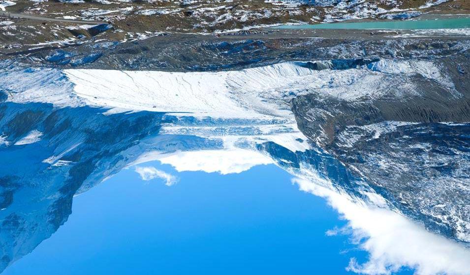 Athabasca, Columbia Icefield - Rideferie i Canada I dag rir dere opp på Allenby Pass. På veien opp har dere fantastisk utsikt, så ha kameraet klart. Stien stiger til en høyde på hele 2470 meter!